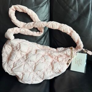 CARLYN pale pink medium Cozy bag